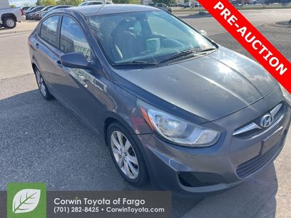 Used 2012 Hyundai Accent GLS w/ Premium Pkg 3