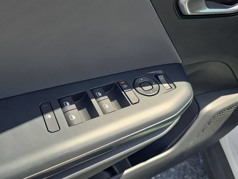 New 2026 Kia K4 FWD image 18