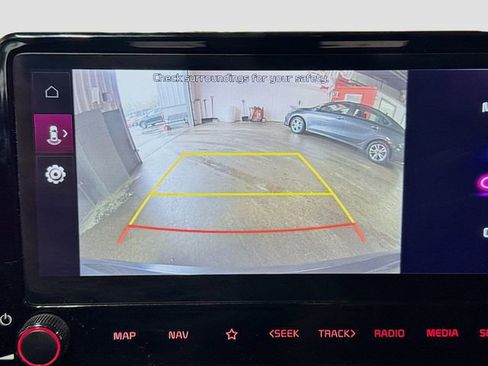 Used 2023 Kia Forte GT-Line image 22