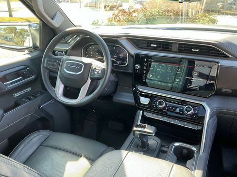 Used 2025 GMC Sierra 1500 Denali w/ Denali Reserve Package image 34