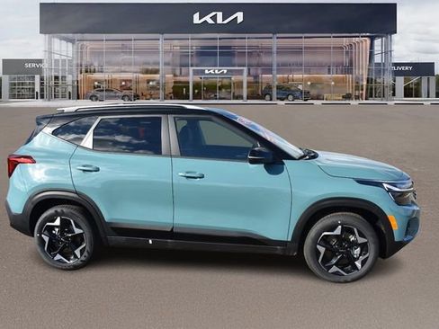 New 2026 Kia Seltos S image 2