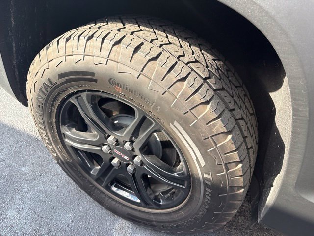 Used 2023 GMC Acadia AT4 w/ Technology Package AWD/4WD image 6