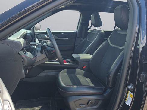 Used 2025 Ford Explorer ST w/ Sun And Sound Package AWD/4WD image 9