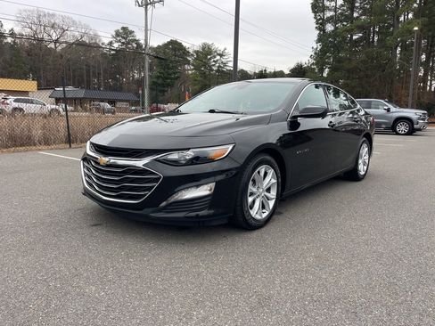 Used 2024 Chevrolet Malibu LT image 2