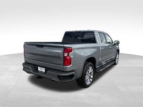 Used 2023 Chevrolet Silverado 1500 High Country w/ Technology Package AWD/4WD image 2