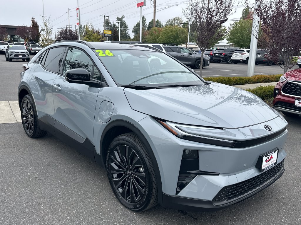 Used 2026 Toyota C-HR AWD/4WD image 7