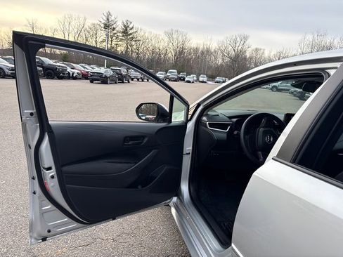 Certified 2025 Toyota Corolla LE image 26