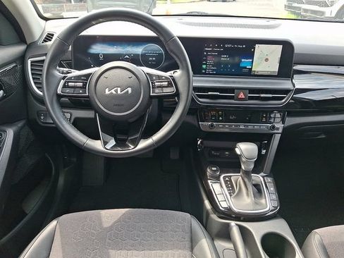 Certified 2024 Kia Seltos S AWD/4WD image 11