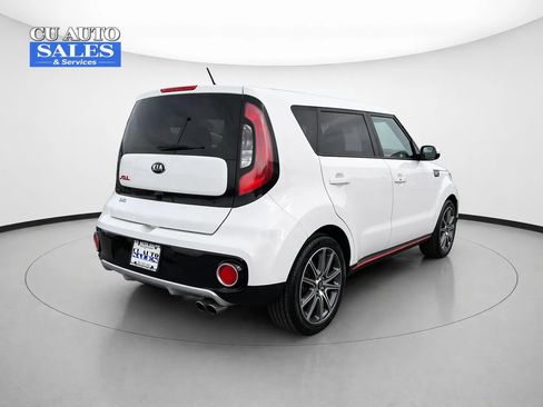 Used 2018 Kia Soul ! image 6