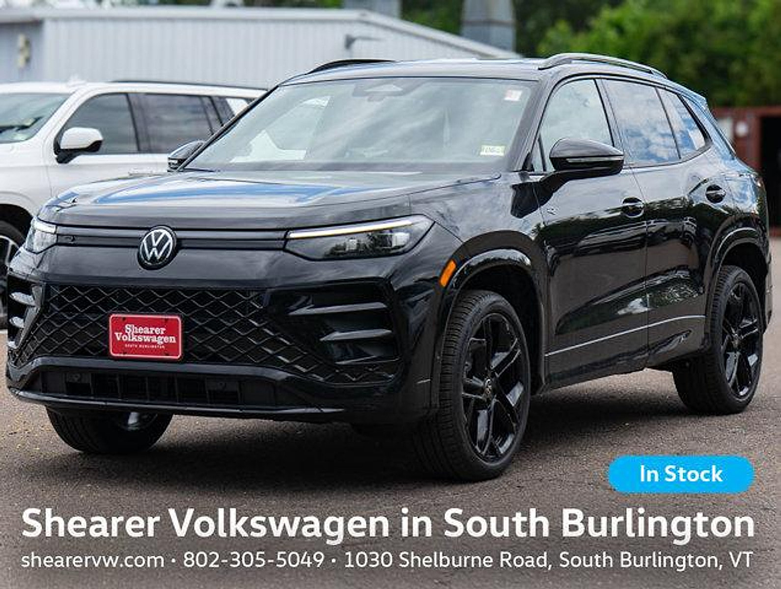 New 2026 Volkswagen Tiguan SE R-Line AWD/4WD image 1