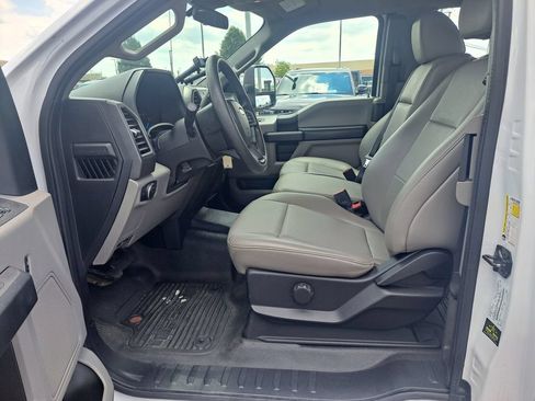 Used 2020 Ford F250 XL w/ Power Equipment Group RWD image 9