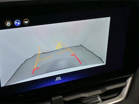 New 2026 Chevrolet Equinox LT w/ Convenience Package II image 19