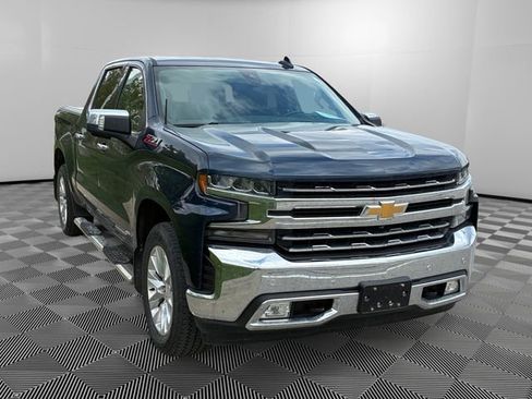 Certified 2019 Chevrolet Silverado 1500 LTZ w/ LTZ Premium Package AWD/4WD image 7