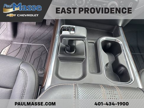 Used 2024 Chevrolet Silverado 1500 High Country w/ Technology Package AWD/4WD image 16