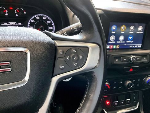 Used 2018 GMC Terrain SLE w/ Driver Convenience Package image 19