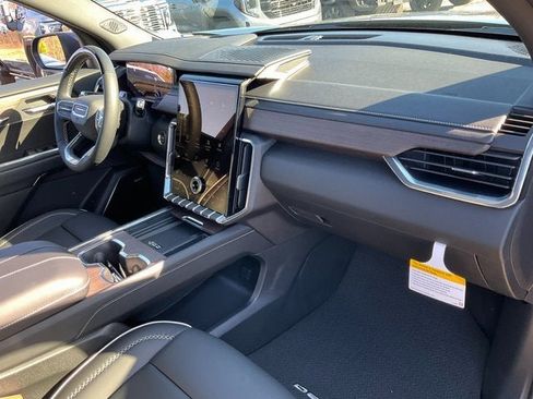 New 2026 GMC Acadia Denali w/ Super Cruise Package image 21