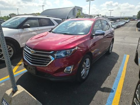 Used 2018 Chevrolet Equinox Premier FWD image 2