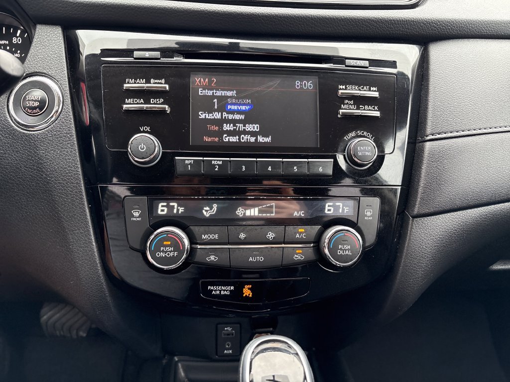 Used 2017 Nissan Rogue SV AWD/4WD image 18