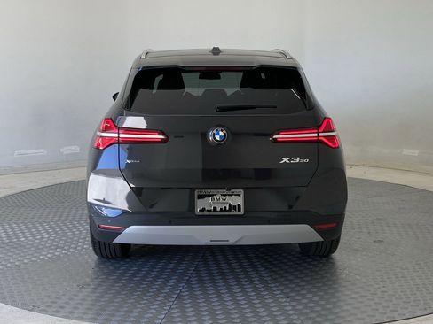 Used 2025 BMW X3 xDrive30i w/ Premium Package image 9