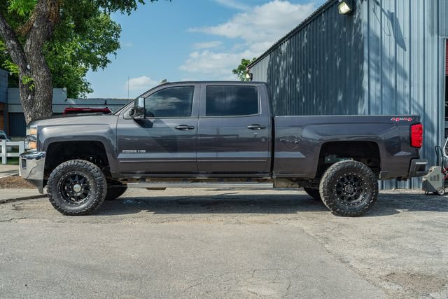 Used 2016 Chevrolet Silverado 2500 LT w/ LT Convenience Package AWD/4WD image 3