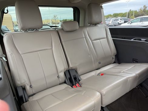 Used 2021 Ford Expedition Max XLT image 29