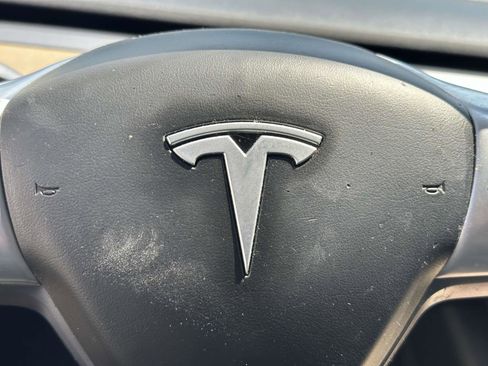 Used 2020 Tesla Model Y Long Range image 19