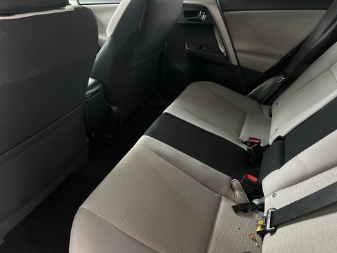 Used 2016 Toyota RAV4 XLE image 11