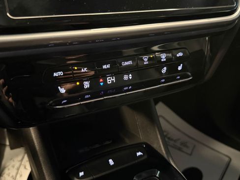 Used 2023 Chevrolet Bolt LT w/ Infotainment Package FWD image 16
