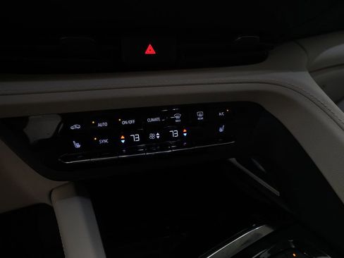 Used 2023 Buick Envision Preferred AWD/4WD image 21