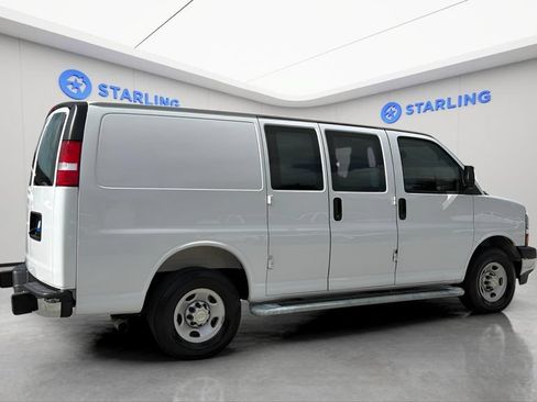 Used 2025 Chevrolet Express 2500 w/ Driver Convenience Package RWD image 11