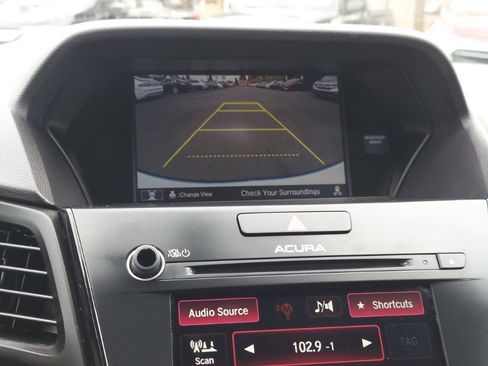 Used 2017 Acura ILX w/ Premium Package image 16