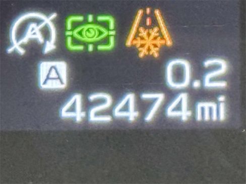 Used 2023 Subaru Outback Touring image 2