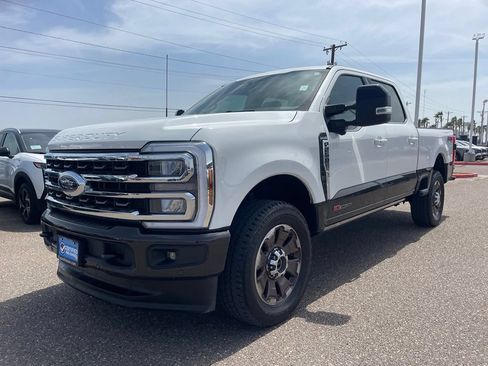 Used 2024 Ford F250 King Ranch AWD/4WD image 3