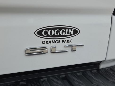 Used 2024 GMC Sierra 1500 SLT w/ SLT Premium Plus Package AWD/4WD image 29