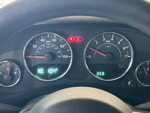 Used 2014 Jeep Wrangler Sport AWD/4WD image 21