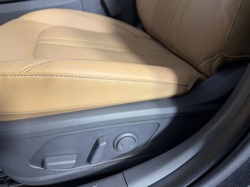 Used 2025 Hyundai Sonata Limited image 26