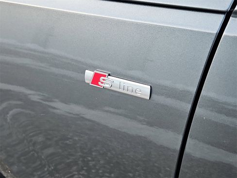 Used 2019 Audi A4 2.0T Premium Plus image 13