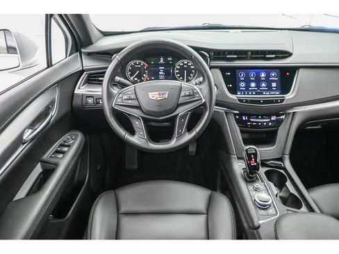 Used 2020 Cadillac XT5 Luxury FWD image 28