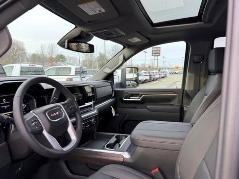 New 2026 GMC Sierra 2500 SLT w/ SLT Premium Package AWD/4WD image 12