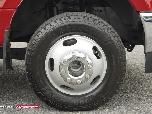 Used 2017 Ford F350 Lariat w/ Lariat Ultimate Package image 10