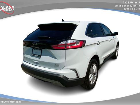 Used 2024 Ford Edge SEL AWD/4WD image 5