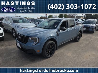 New 2025 Ford Maverick Lariat w/ Black Appearance Package