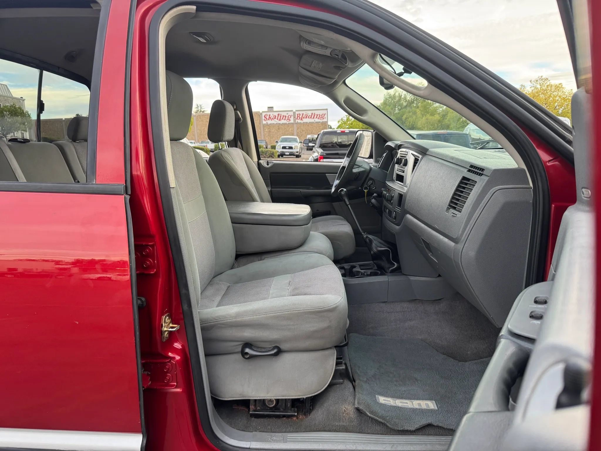 Used 2007 Dodge Ram 2500 Truck SLT w/ Quad Cab Big Horn Value Group AWD/4WD image 17