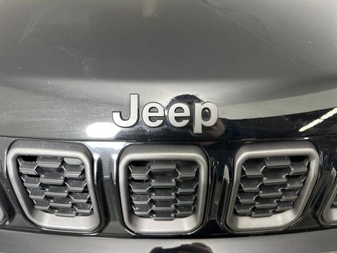 Used 2024 Jeep Compass Latitude w/ Sun and Sound Group image 9