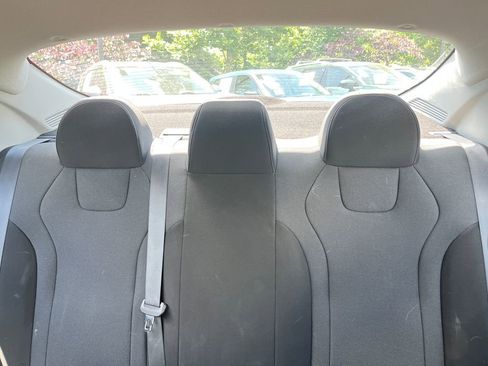 Used 2024 Hyundai Elantra SE FWD image 43