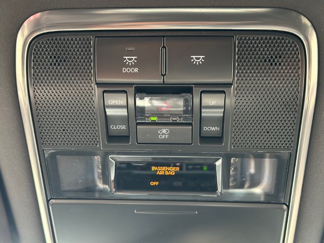 Used 2022 Lexus LX 600 4WD w/ Luxury Package image 35