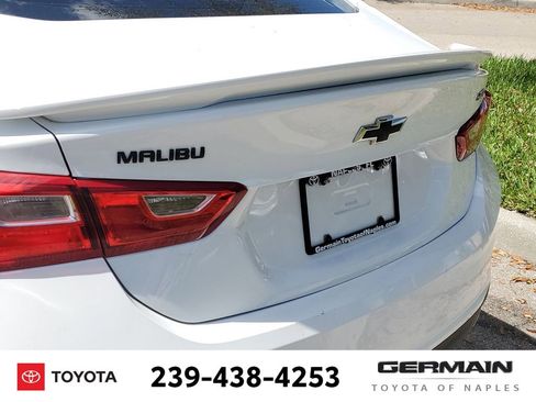 Used 2022 Chevrolet Malibu RS image 17