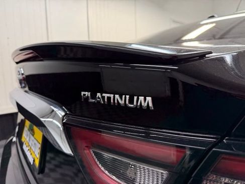 Used 2022 Nissan Maxima Platinum FWD image 32