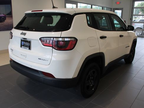 Used 2017 Jeep Compass Sport w/ Cold Weather Group AWD/4WD image 21