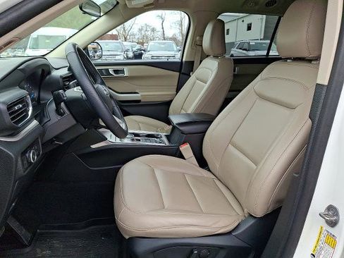 Certified 2023 Ford Explorer XLT w/ Equipment Group 202A image 14